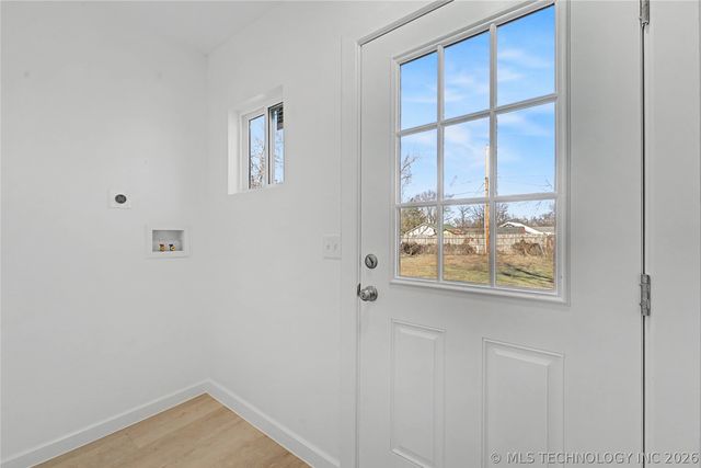 215 W Burnham Avenue, Sapulpa, OK 74066