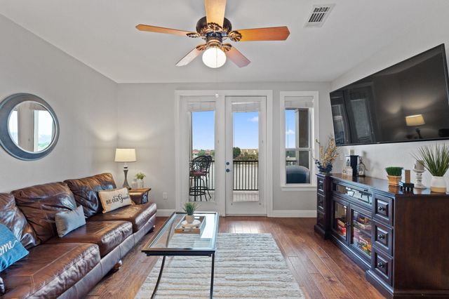 98 Island DR 34, Horseshoe Bay, TX 78657