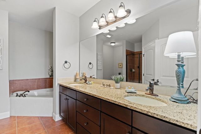 98 Island DR 34, Horseshoe Bay, TX 78657