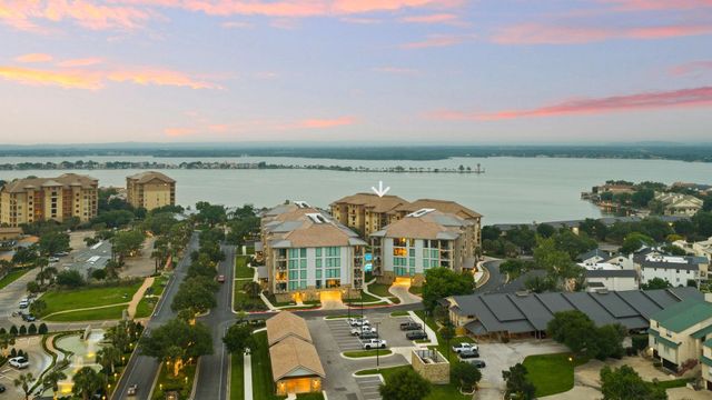 98 Island DR 34, Horseshoe Bay, TX 78657