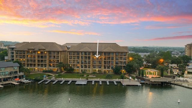 98 Island DR 34, Horseshoe Bay, TX 78657