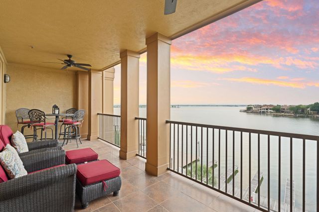 98 Island DR 34, Horseshoe Bay, TX 78657