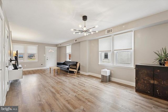 627 N FORREST AVE, Jeffersonville, PA 19403