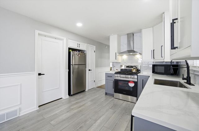 3735 W 116th Place, Alsip, IL 60803