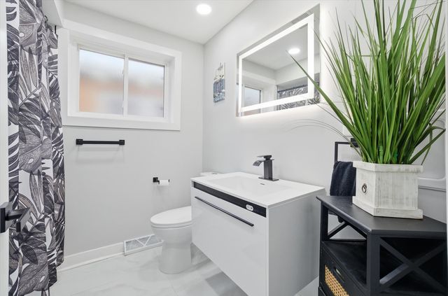 3735 W 116th Place, Alsip, IL 60803