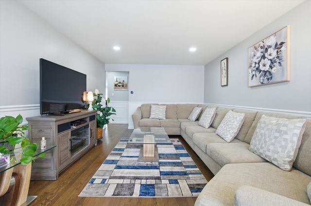 3735 W 116th Place, Alsip, IL 60803