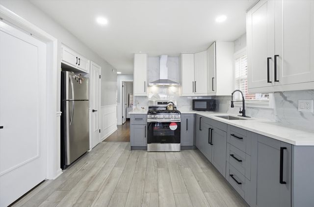 3735 W 116th Place, Alsip, IL 60803