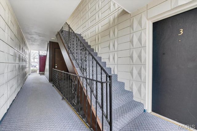 10401 Briarbend Drive 4, St Louis, MO 63146