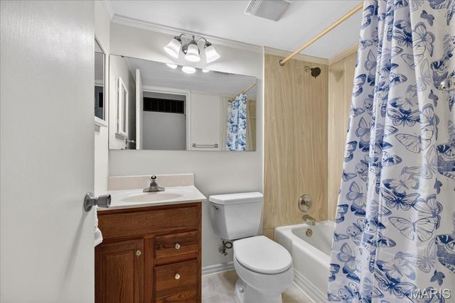 10401 Briarbend Drive 4, St Louis, MO 63146