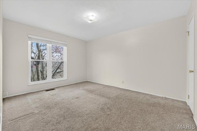 10401 Briarbend Drive 4, St Louis, MO 63146