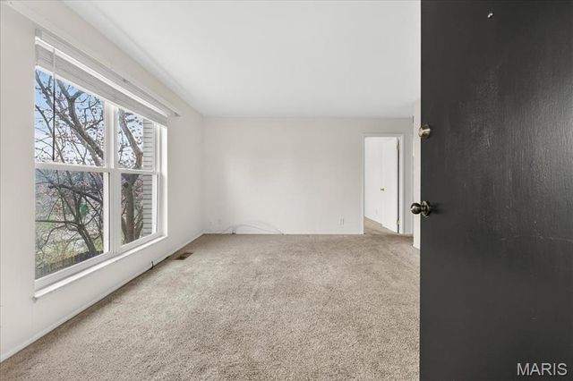 10401 Briarbend Drive 4, St Louis, MO 63146