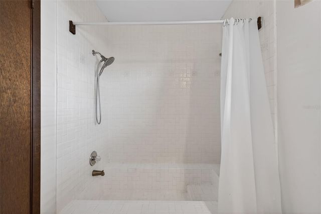 1825 STREETMAN DRIVE, Lithia, FL 33547