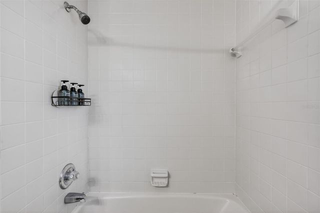 1825 STREETMAN DRIVE, Lithia, FL 33547