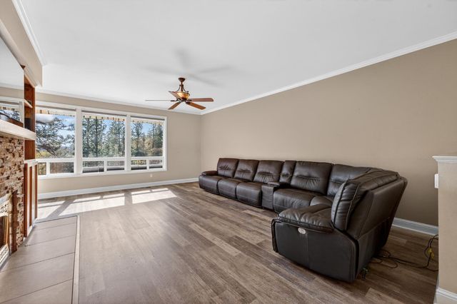 19038 Connie Dr, Grass Valley, CA 95949