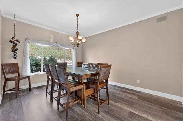 19038 Connie Dr, Grass Valley, CA 95949