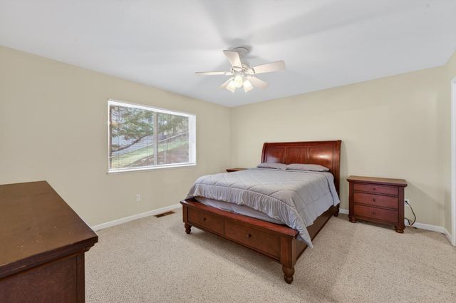 19038 Connie Dr, Grass Valley, CA 95949