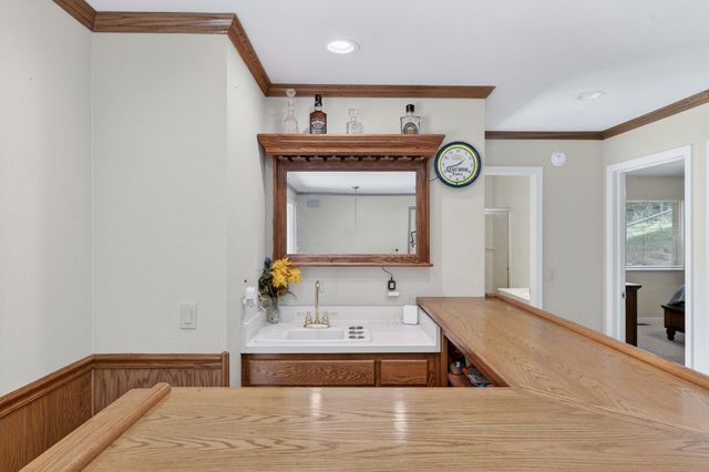 19038 Connie Dr, Grass Valley, CA 95949