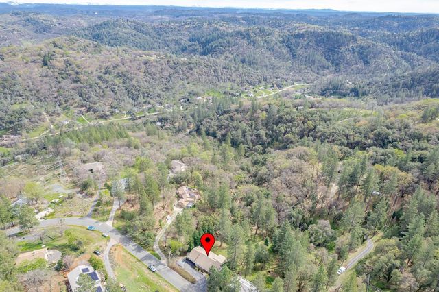 19038 Connie Dr, Grass Valley, CA 95949