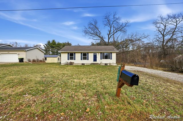 1100 N Edgewood Street, Greenville, MI 48838