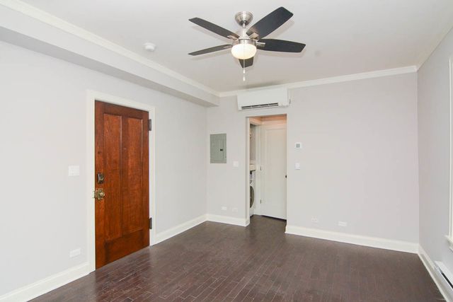 640 W WRIGHTWOOD Avenue 216, Chicago, IL 60614