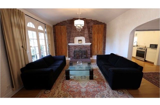 1000 S Hudson, Los Angeles, CA 90019