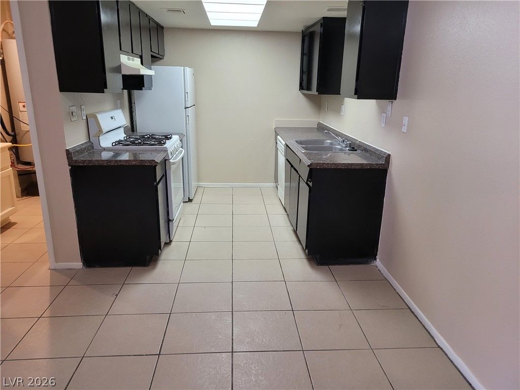 429 LAMB Boulevard C, Las Vegas, NV 89110