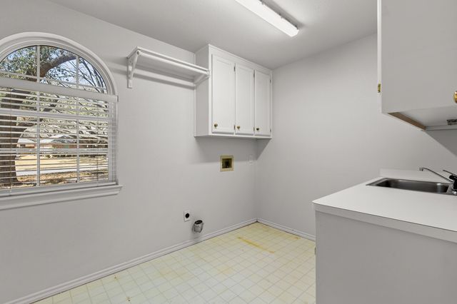 1216 Western Ridge Drive, Waco, TX 76712