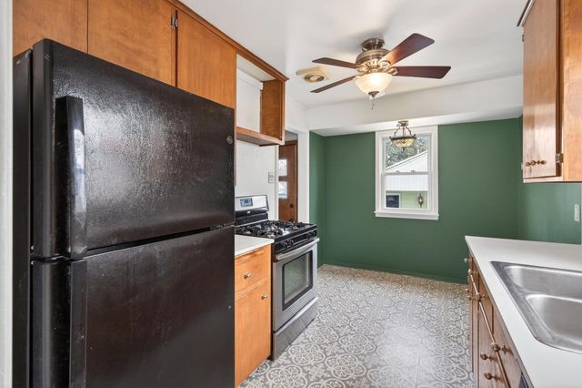 3525 Yukon Avenue S, Saint Louis Park, MN 55426