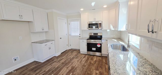 636 Abigail Taylor Drive B, Greenville, NC 27834