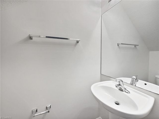 3228 Kensington Place, Winston-salem, NC 27103