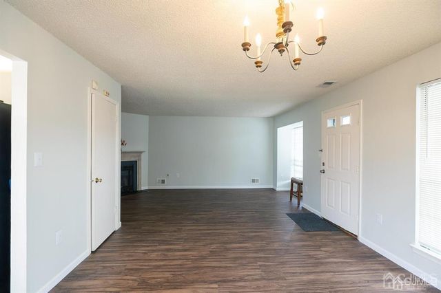 361 Hadleigh Lane, North Brunswick, NJ 08902