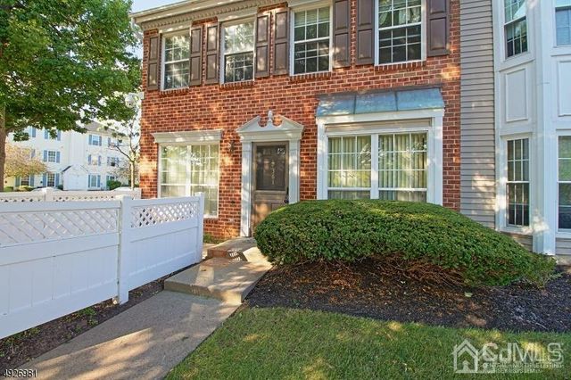 361 Hadleigh Lane, North Brunswick, NJ 08902