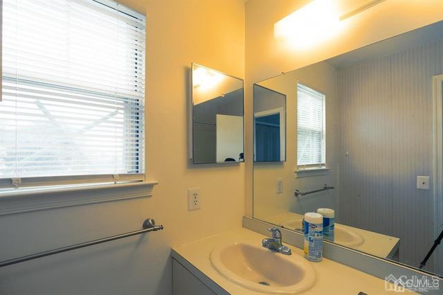 361 Hadleigh Lane, North Brunswick, NJ 08902