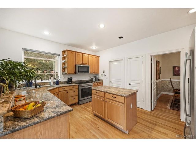 10506 W Beloit Pl, Lakewood, CO 80227