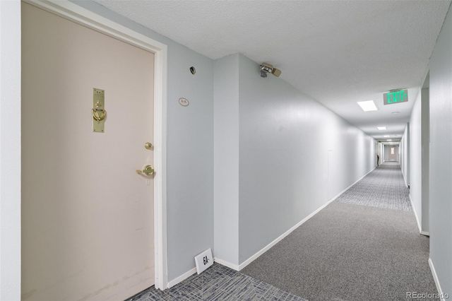 690 S Alton Way 6A, Denver, CO 80247