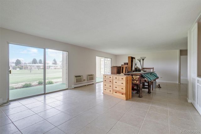 690 S Alton Way 6A, Denver, CO 80247