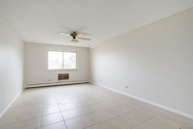 690 S Alton Way 6A, Denver, CO 80247