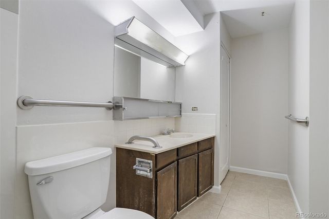 690 S Alton Way 6A, Denver, CO 80247