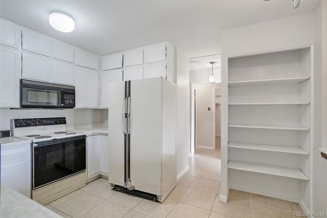 690 S Alton Way 6A, Denver, CO 80247