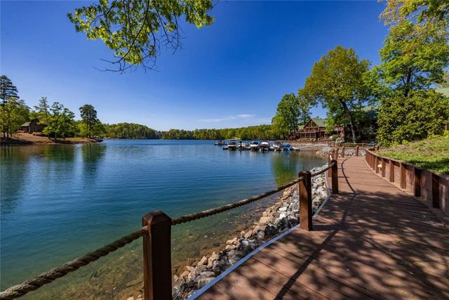 176 Harbour Pointe, Six Mile, SC 29682