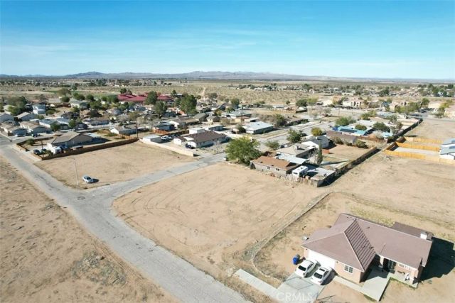 2 Hardy, Adelanto, CA 92301
