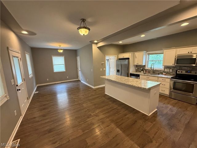 631 Mill Avenue, Amherst, OH 44001