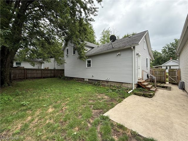 631 Mill Avenue, Amherst, OH 44001