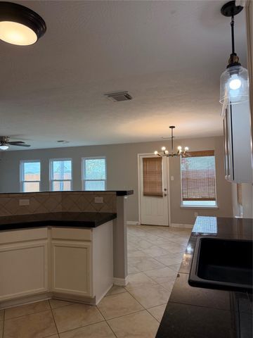 4707 E Parma Drive, Rosenberg, TX 77471