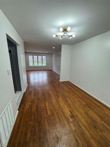 14405 21st Avenue, Whitestone, NY 11357