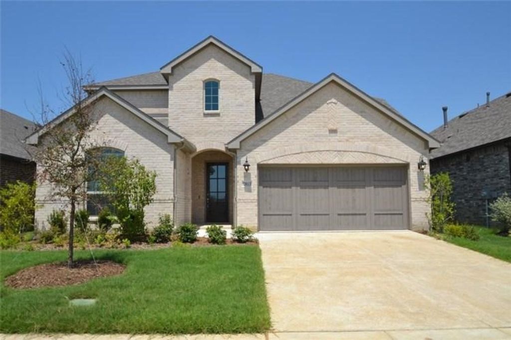 2813 Comal Drive, Little Elm, TX 75068