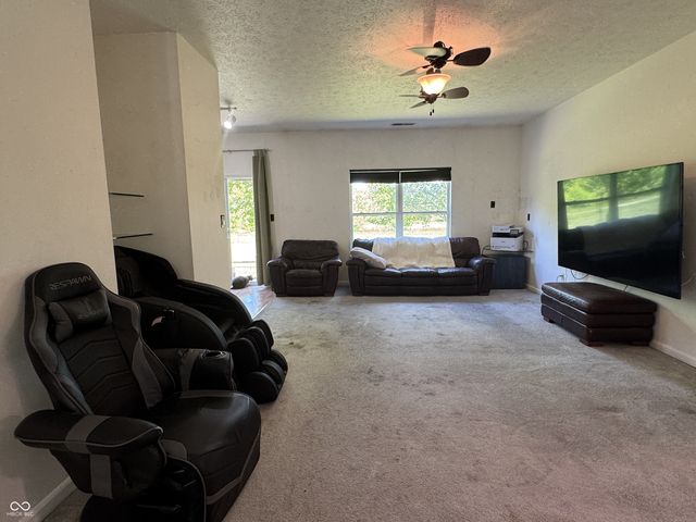 10946 Trailwood Drive, Fishers, IN 46038