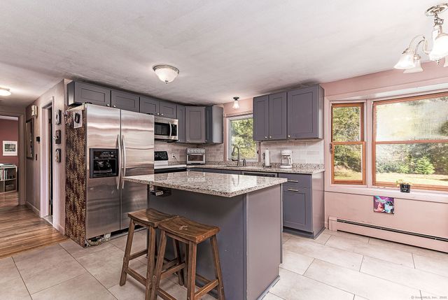 53 Ventura Drive, Brooklyn, CT 06234