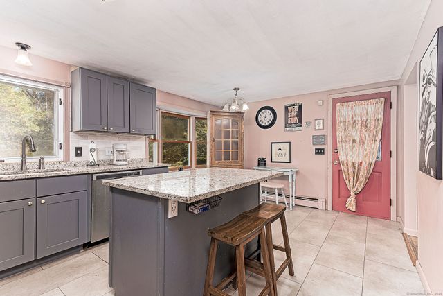 53 Ventura Drive, Brooklyn, CT 06234