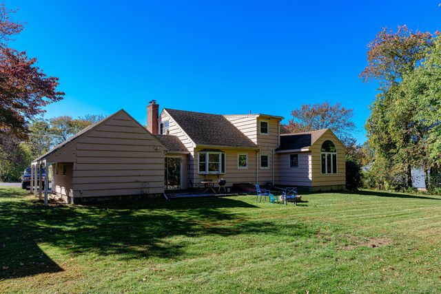53 Ventura Drive, Brooklyn, CT 06234